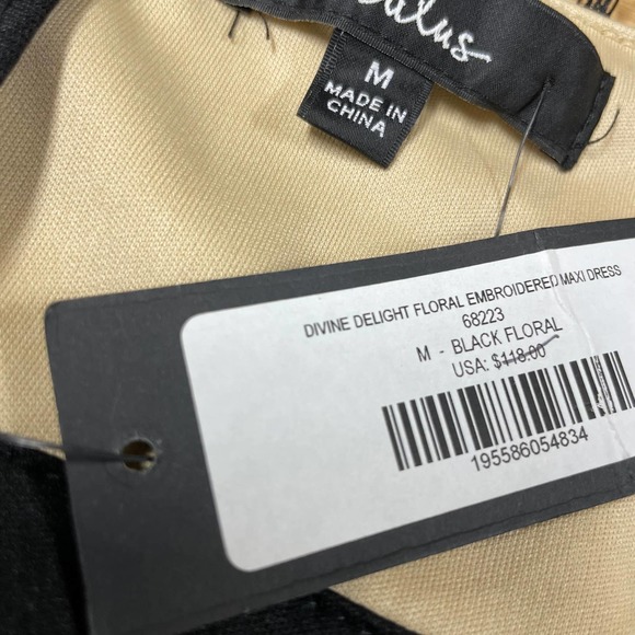 Lulus NWT Divine Delight Black Floral Embroidered Maxi Dress Size M Sleeveless - Picture 5 of 12